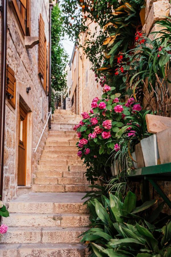 Boutique Room Kaliopi Hvar Town Exterior foto